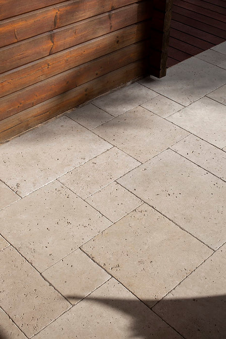 Travertin Tuscany Beige Terrassenplatte 20,3x20,3x3 cm